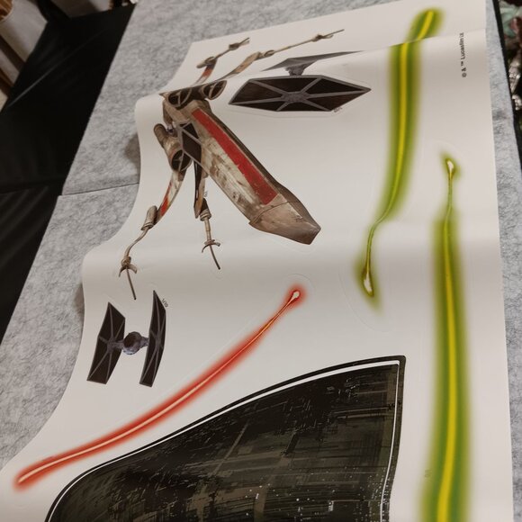 STAR WARS STICK WALL DECALS OF SPACESHIPS - Picture 7 of 14